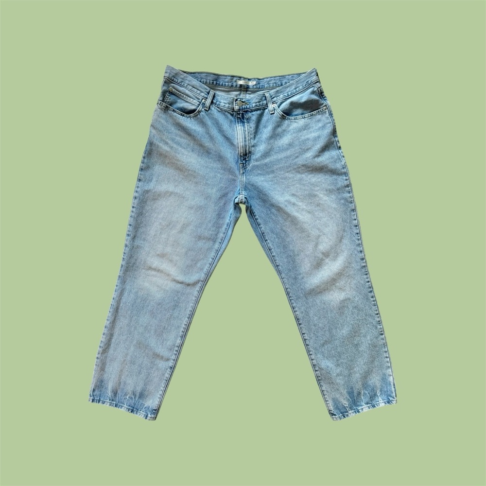 Levi’s light wash high waist denim jeans